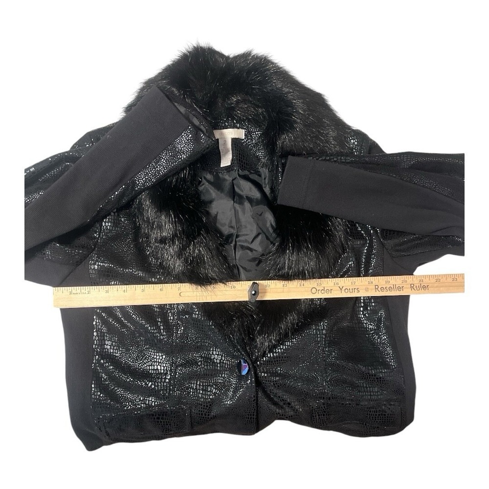 Chico's Faux Fur Collar Snakeskin Jacket Womens 2 Black Excellent Embossed Coat - Picture 5 of 5